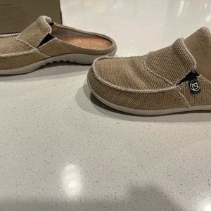 Woman’s slip on flats.